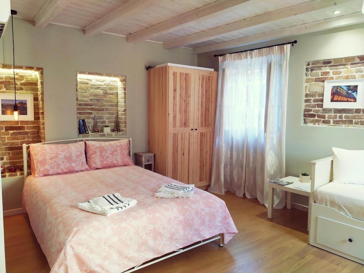 Suitedreams,Next To St.Spiridon Church Corfu  ภายนอก รูปภาพ